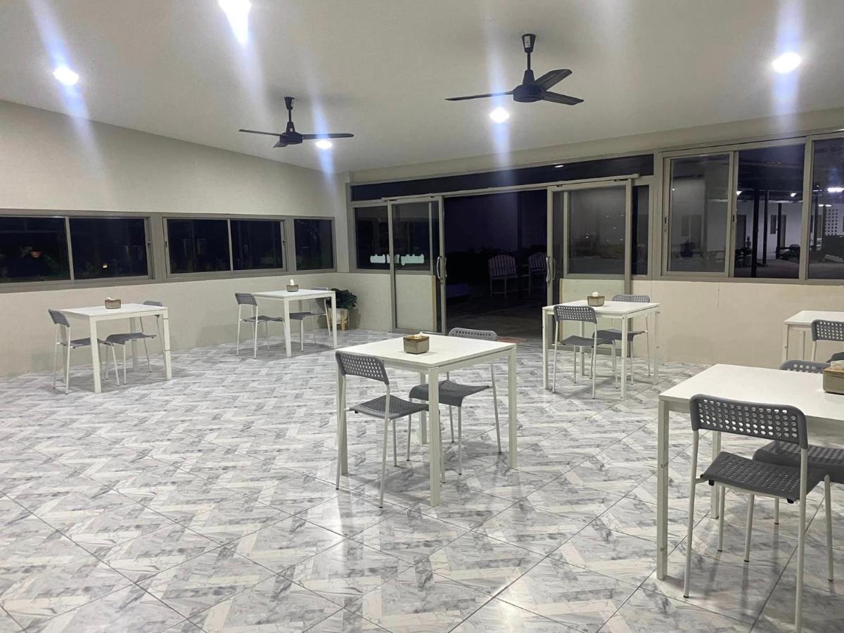 Juni House Chumphon Bed and Breakfast Exteriör bild